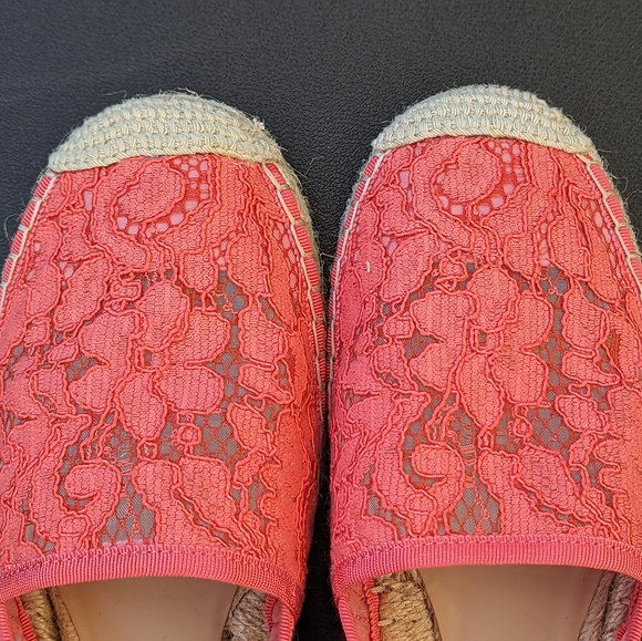 NWOT 7.5M Karl Lagerfeld Alexa Coral Lace  Espadrilles - Picture 4 of 8